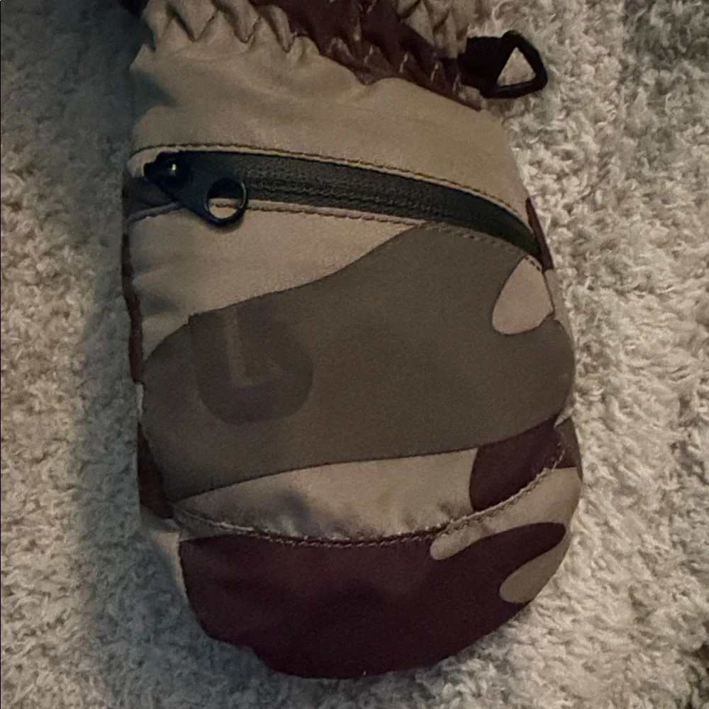 Burton Camouflage Winter mittens